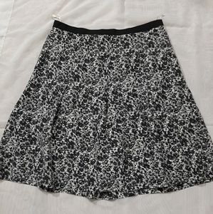 Banana republic size 10 floral silk skirt